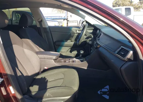 2017 Kia Optima Lx z USA, uszkodzony, nr VIN 5XXGT4L31HG166539